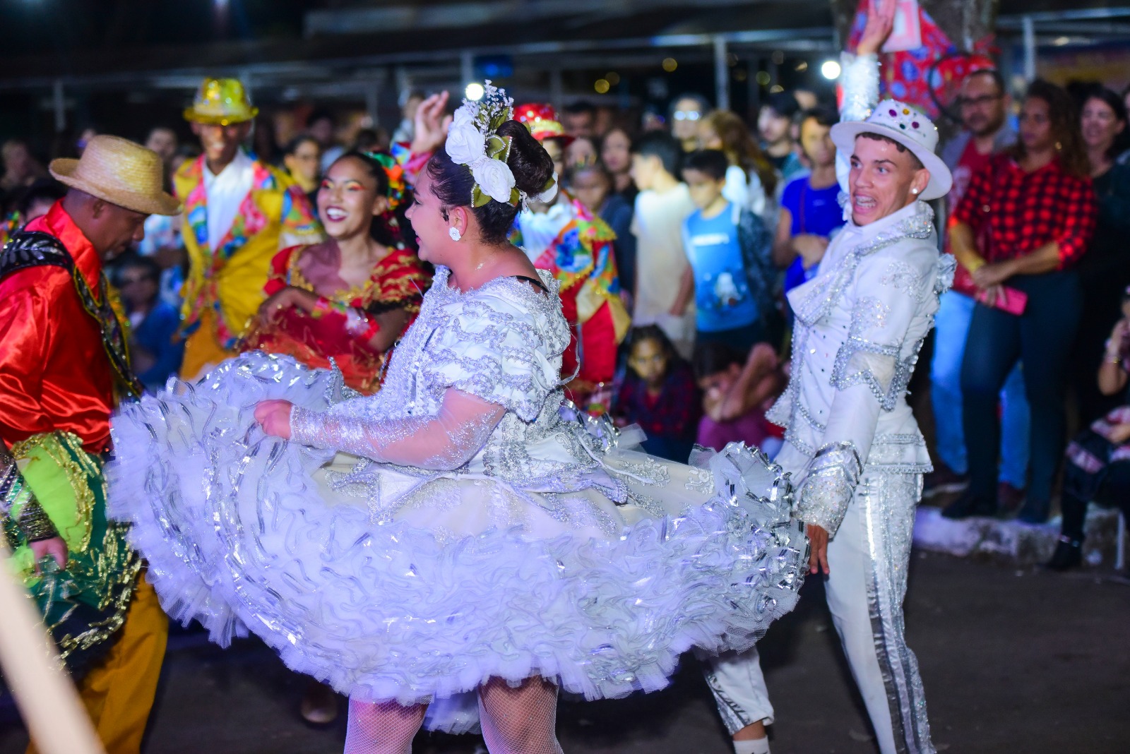 Festa junina une tradição e solidariedade no Núcleo Bandeirante