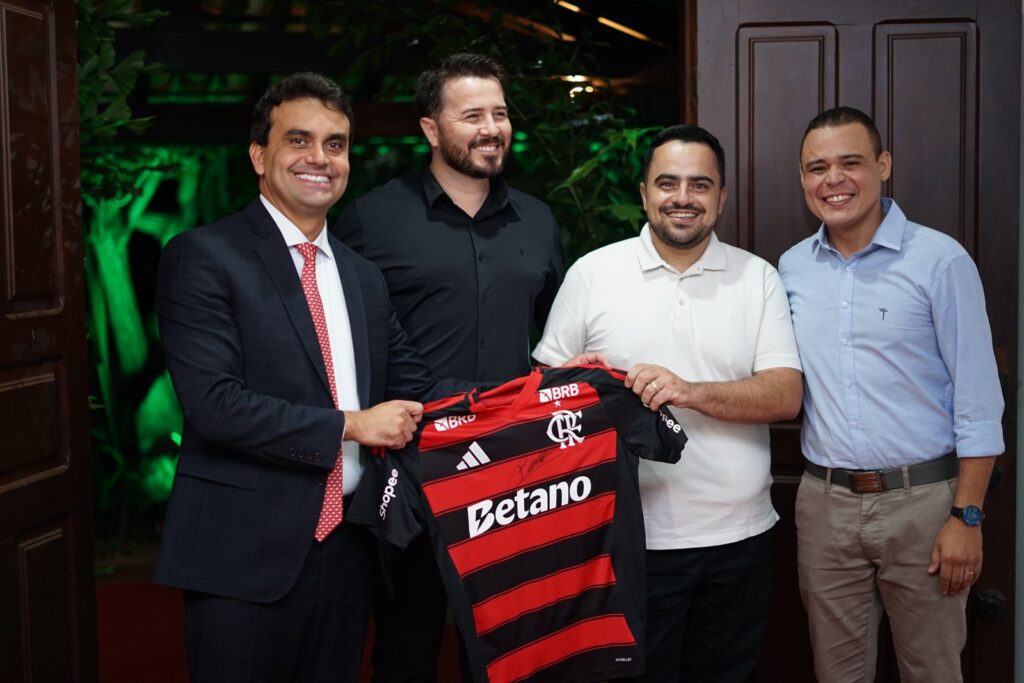 O encontro também marcou o anúncio oficial do ENACOMP 2026, previsto para acontecer em Minas Gerais. Créditos - Reprodução Instagram