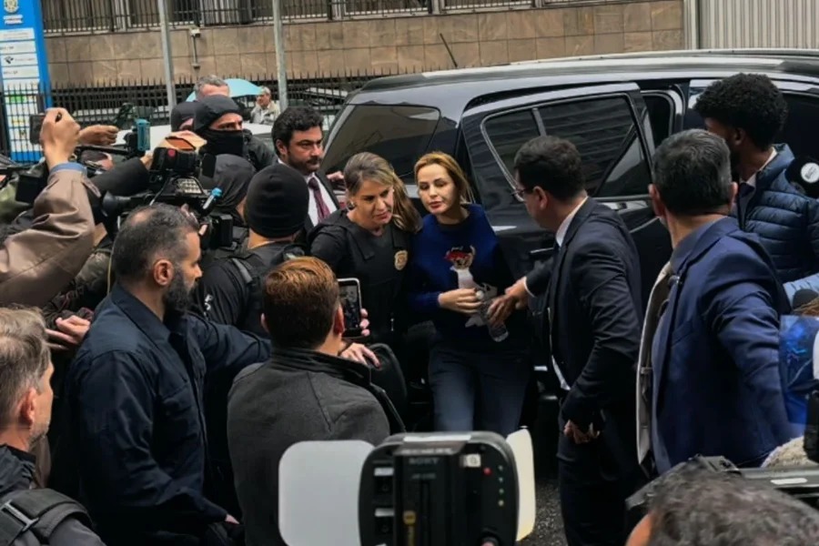 Deolane foi presa durante a Operação Vérnix, que investiga lavagem de dinheiro ligada ao PCC - Reprodução Instagram