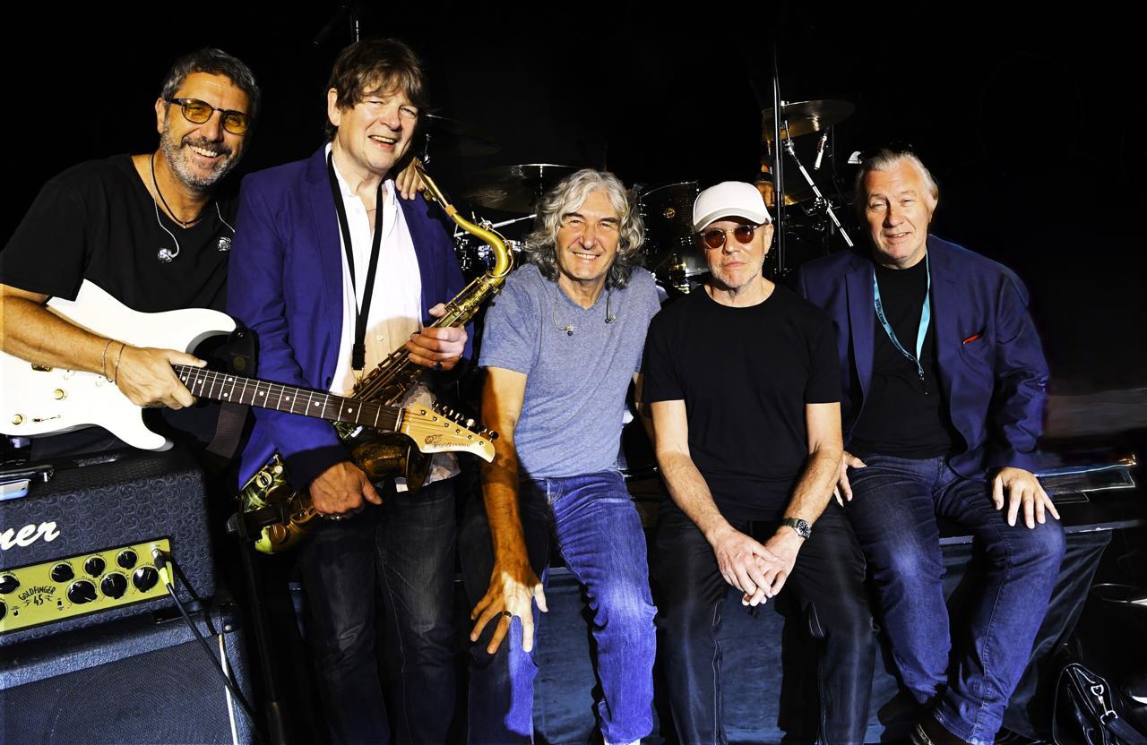 Dire Straits Legacy traz turnê internacional a Brasília