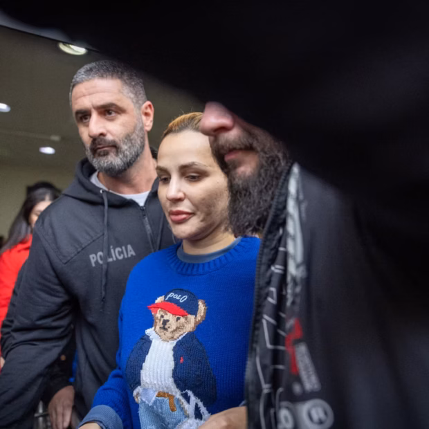 Deolane Bezerra foi levada pela polícia durante a Operação Vérnix, que investiga um suposto esquema milionário de lavagem de dinheiro.