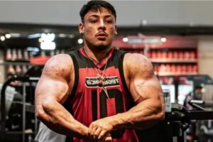 Atestado de óbito aponta cardiomiopatia hipertrófica como causa da morte do fisiculturista Gabriel Ganley, de 22 anos. - Reprodução Instagram