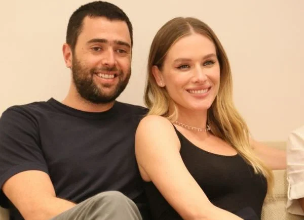 Roberto Marinho Neto vai ser pai pela terceira vez com Fiorella Mattheis e voltou aos holofotes após anúncio da gravidez. - Reprodução Instagram