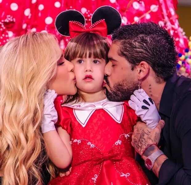 Virginia e Zé Felipe posaram juntos com os três filhos na festa de Maria Alice