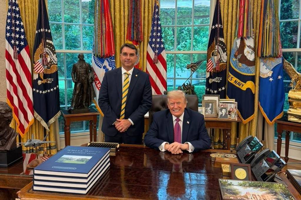 flavio bolsonaro e trump