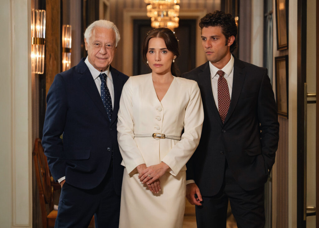 Apagão, sacada, convidados suspeitos e nenhuma câmera funcionando: a novela das nove entra oficialmente na era do “quem matou?”. - Reprodução