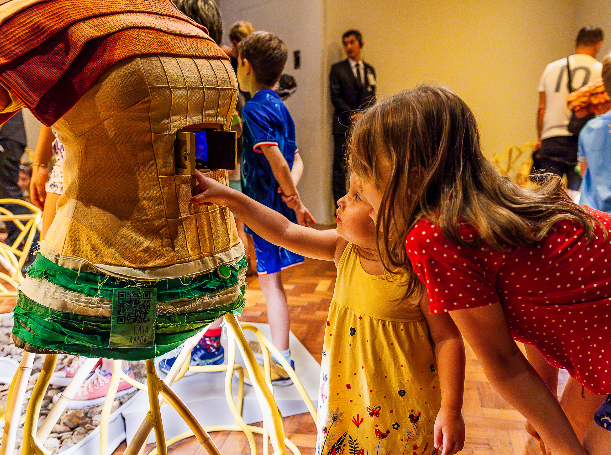 CAIXA Cultural recebe exposição imersiva sobre infância e meio ambiente