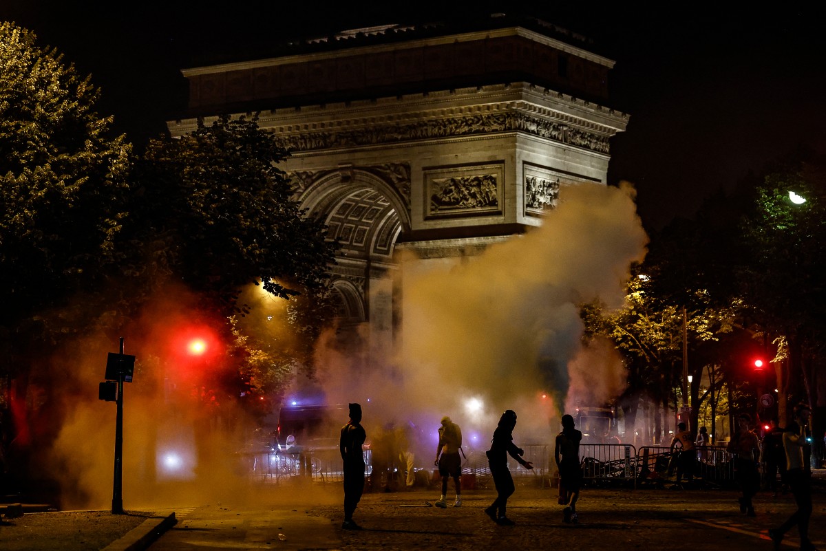 Comemoração de título do PSG tem 416 detidos e ao menos 7 policiais feridos
