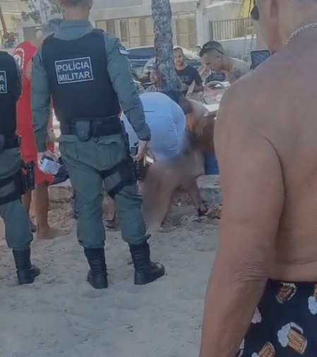 Jovem mordida por tubarão na praia de Boa Viagem