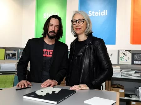 Após 7 anos juntos, Keanu Reeves abre o coração sobre Alexandra Grant: “É fácil amá-la”. (Foto/Reprodução: Pierre Suu/GC Images)