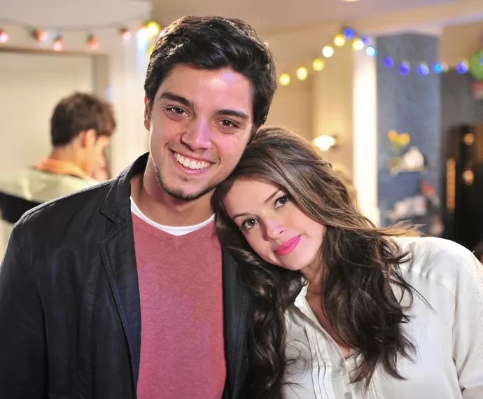 Agatha Moreira falou sobre a bissexualidade de Rodrigo Simas e rebateu julgamentos nas redes sociais