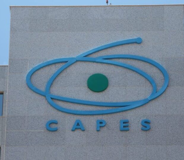 capes