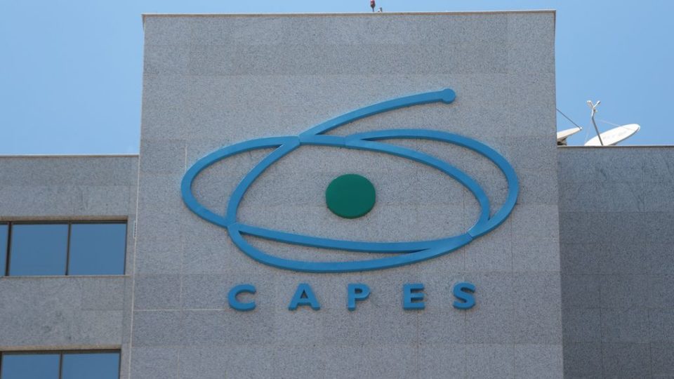 capes