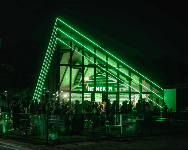 Música eletrônica, experiências imersivas e presentes-surpresa. A HEINEKEN House transformou o esquenta do Só Track Boa em um festival à parte em São Paulo.