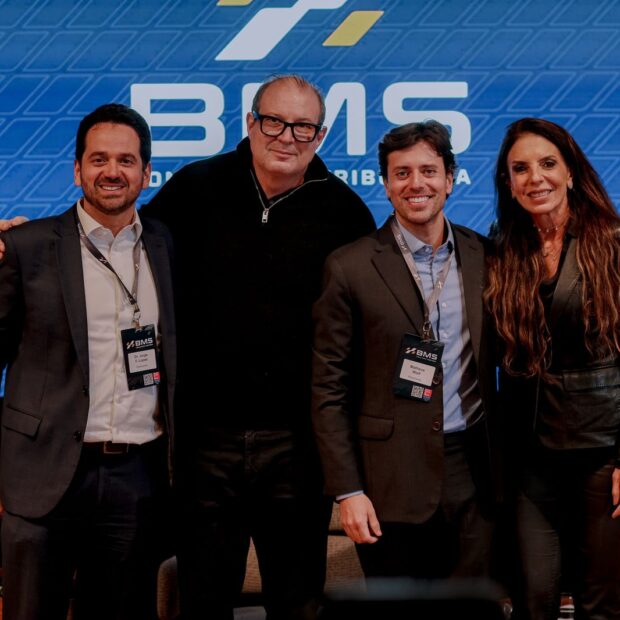 Rubens Tavares debate futuro dos negócios no BMS em Goiânia O fórum liderado por Rubens Tavares analisa os impactos da Reforma Tributária e direciona a governança corporativa nacional A cidade de Goiânia sedia, no prestigiado K Hotel em 10 de junho de 2026, uma nova edição do BMS Leaders Table, ambiente voltado para o debate de estratégias corporativas de alto valor agregado. O fórum nacional, idealizado pelo empresário Rubens Tavares, CEO da BMS Consultoria Tributária, reúne diretores, CEOs, CFOs e executivos de grandes organizações com o propósito de avaliar os rumos do mercado nacional. A iniciativa estabelece uma comunidade focada em conexões institucionais sólidas, proporcionando trocas qualificadas de experiências de gestão em um cenário de profundas transformações estruturais no ecossistema de negócios do país.