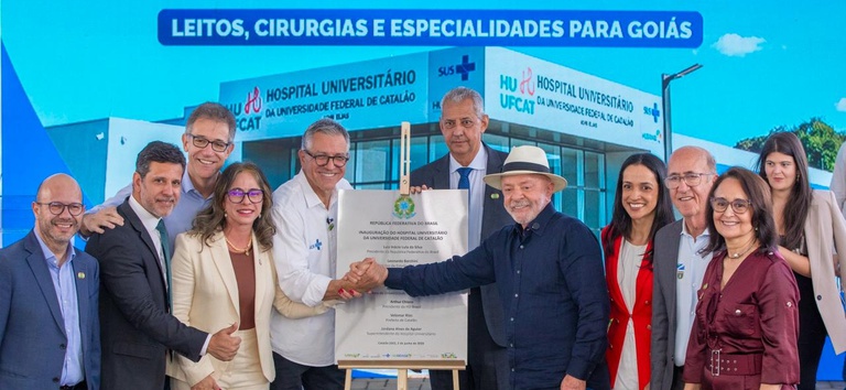 Lula inaugura hospital universitário e visita unidade robótica em Goiás