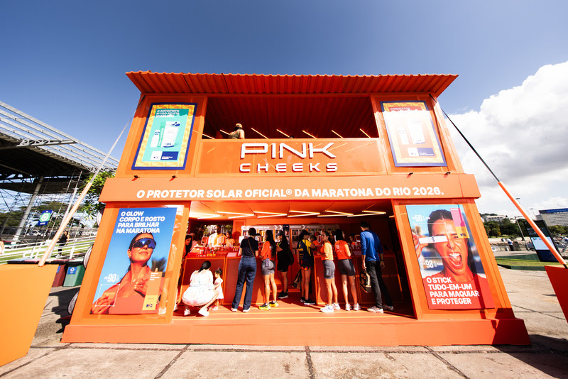 Pink Cheeks conta com um estande de vendas com ativações voltadas à beleza esportiva (Divulgação/Maratona do Rio)