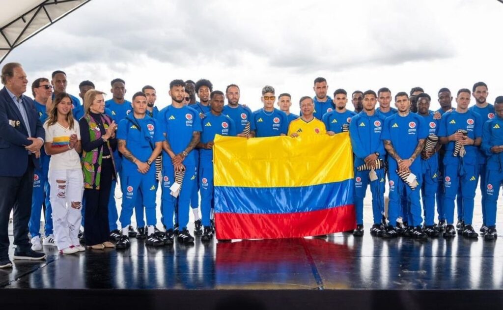 Filha de Gustavo Petro acompanhava despedida da seleção colombiana no aeroporto