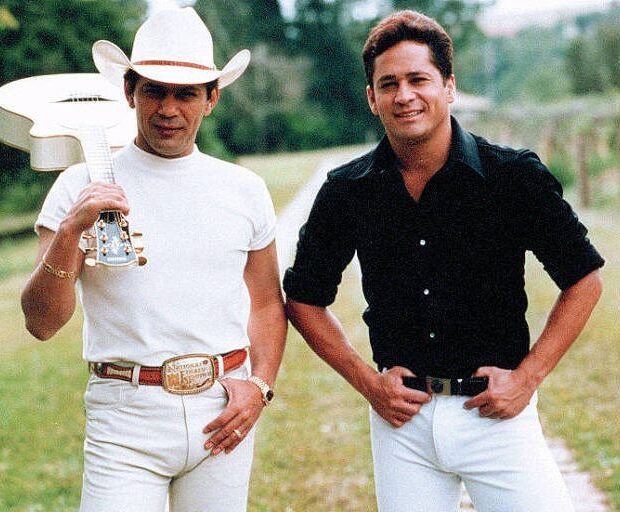 Leandro, dupla de Leonardo, morreu em 1998 aos 36 anos