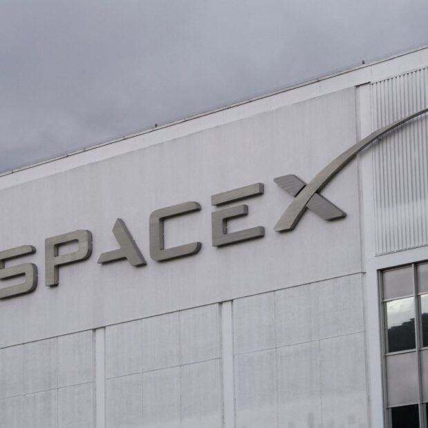 files us tech spacex ipo