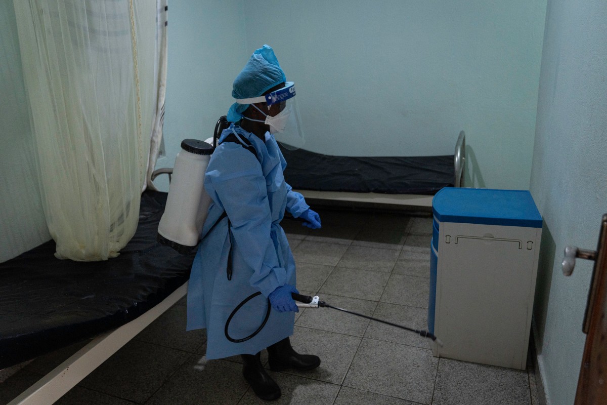 EUA pede medidas para evitar um surto de ebola como o de 2014