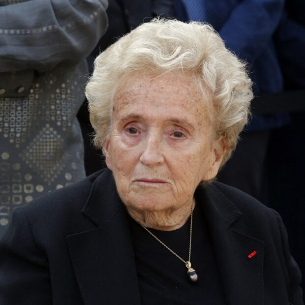 france politics tribute veil