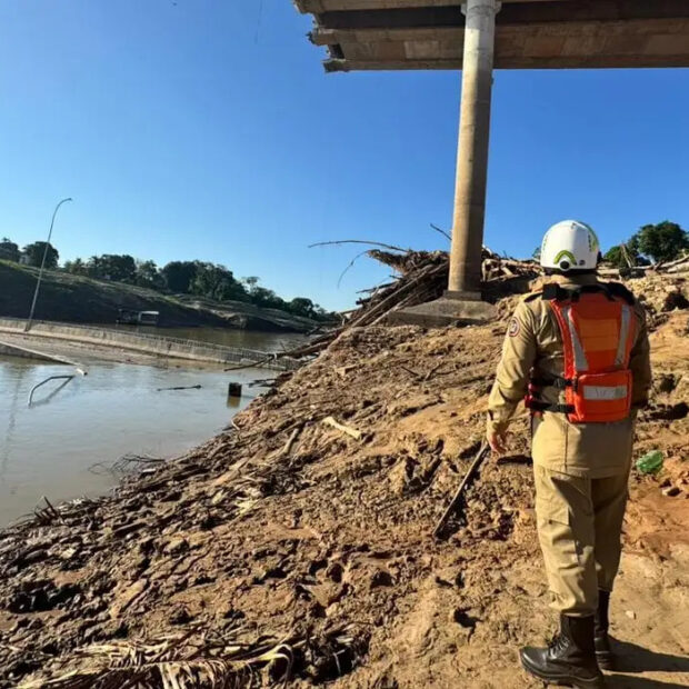 ponte de r 36 milhões desaba e deixa quatro feridos no acre