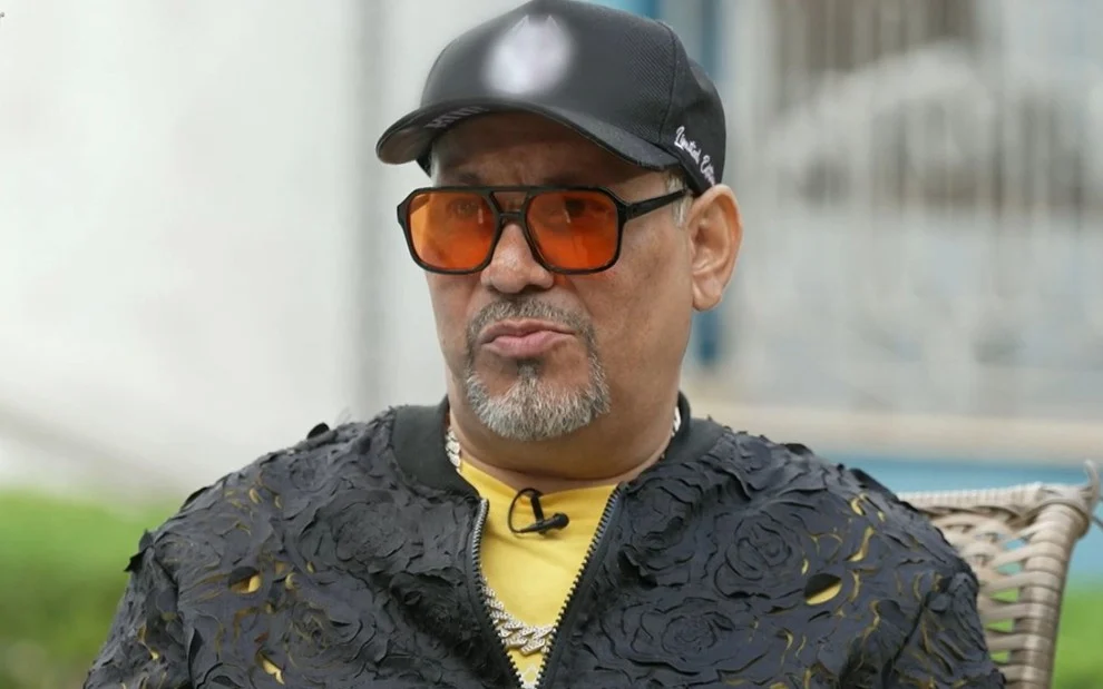 O susto passou. Chrigor, ex-Exaltasamba, recebeu alta hospitalar, agradeceu a Deus e mostrou que está pronto para escrever um novo capítulo da própria história