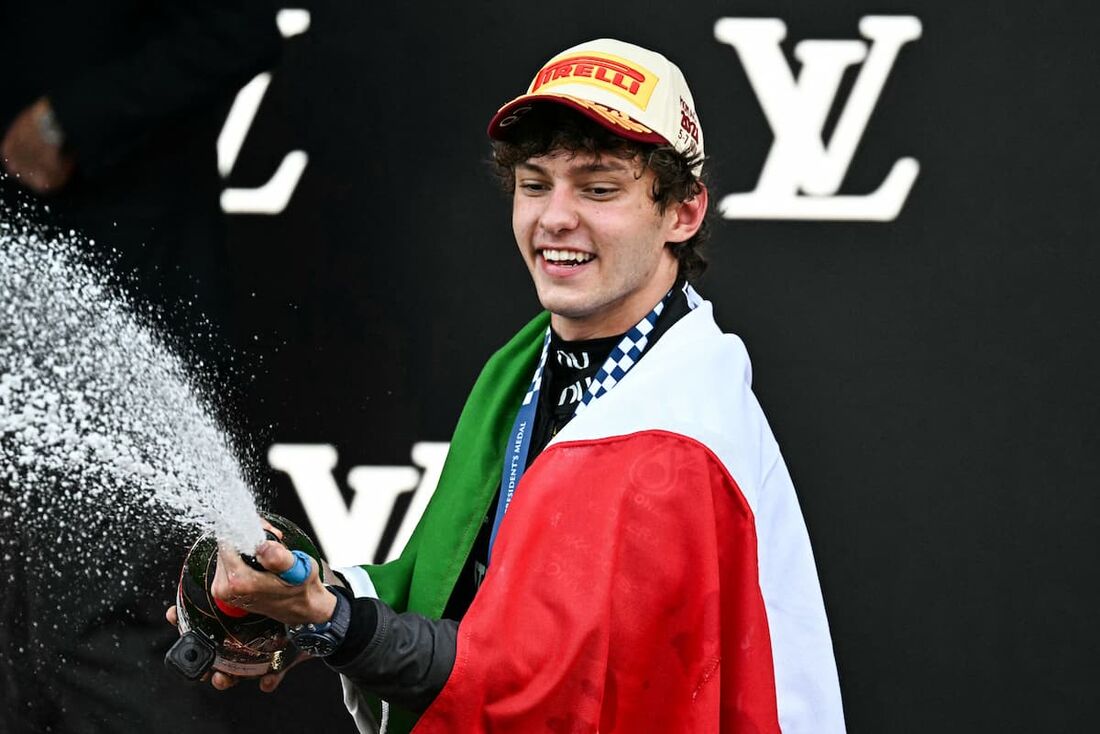 Batizado por Kimi, inspirado por Senna