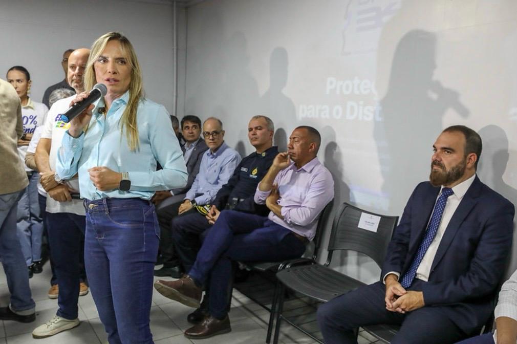 Câmara reúne distritais para tentar combater racha
