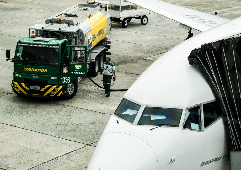 Congresso analisa crédito de R$ 1 bilhão para aéreas