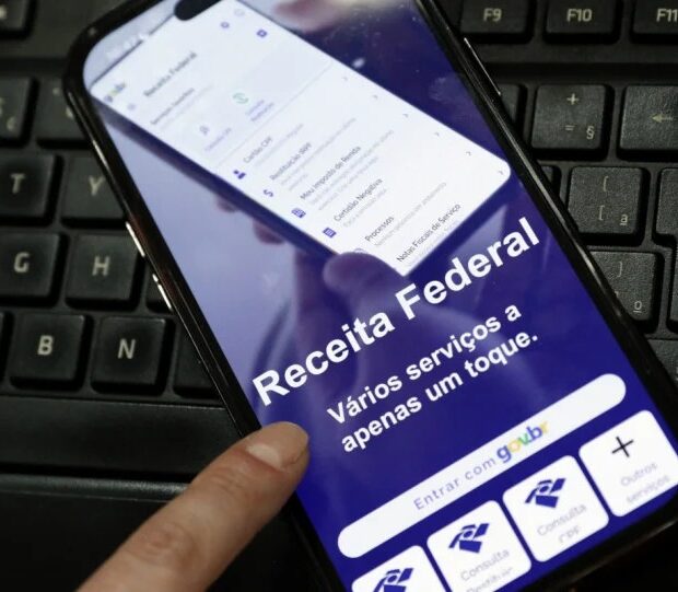 Receita Federal realiza leilão eletrônico com carros, joias e eletrodomésticos