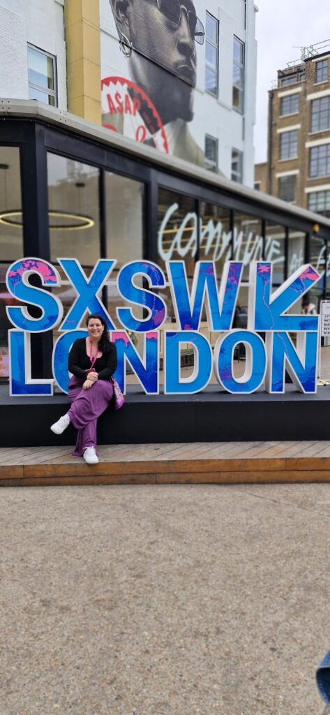 À frente da Paralelo.app e da comunicação da MusicTech Brasil (MTB), Nathália Santos integrou a delegação de empresas paulistas selecionadas para representar o Brasil no SXSW London 2026, ampliando o diálogo entre inovação, tecnologia e economia criativa.