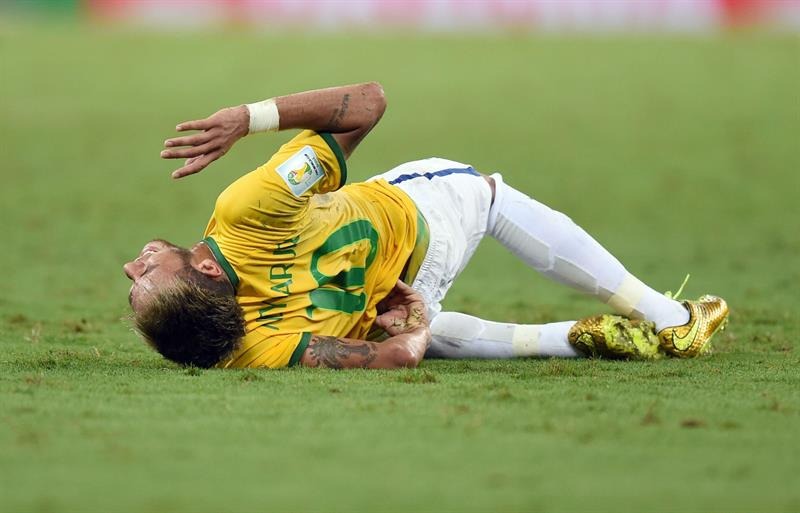 Neymar ainda lida com lesão às vésperas do primeiro jogo da Seleção