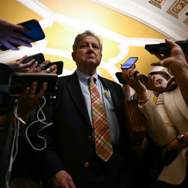 us senate works to pass budget reconciliation package to fund immigration enforcement agenices