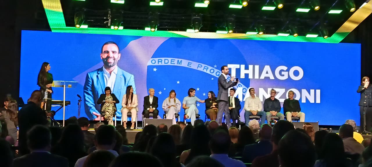 Thiago Manzoni lança pré-candidatura ao lado de Michelle Bol