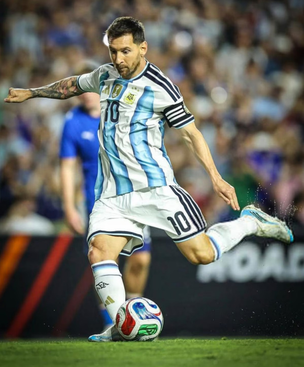 Com Messi, Argentina bate Islândia por 3 a 0 em amistoso par