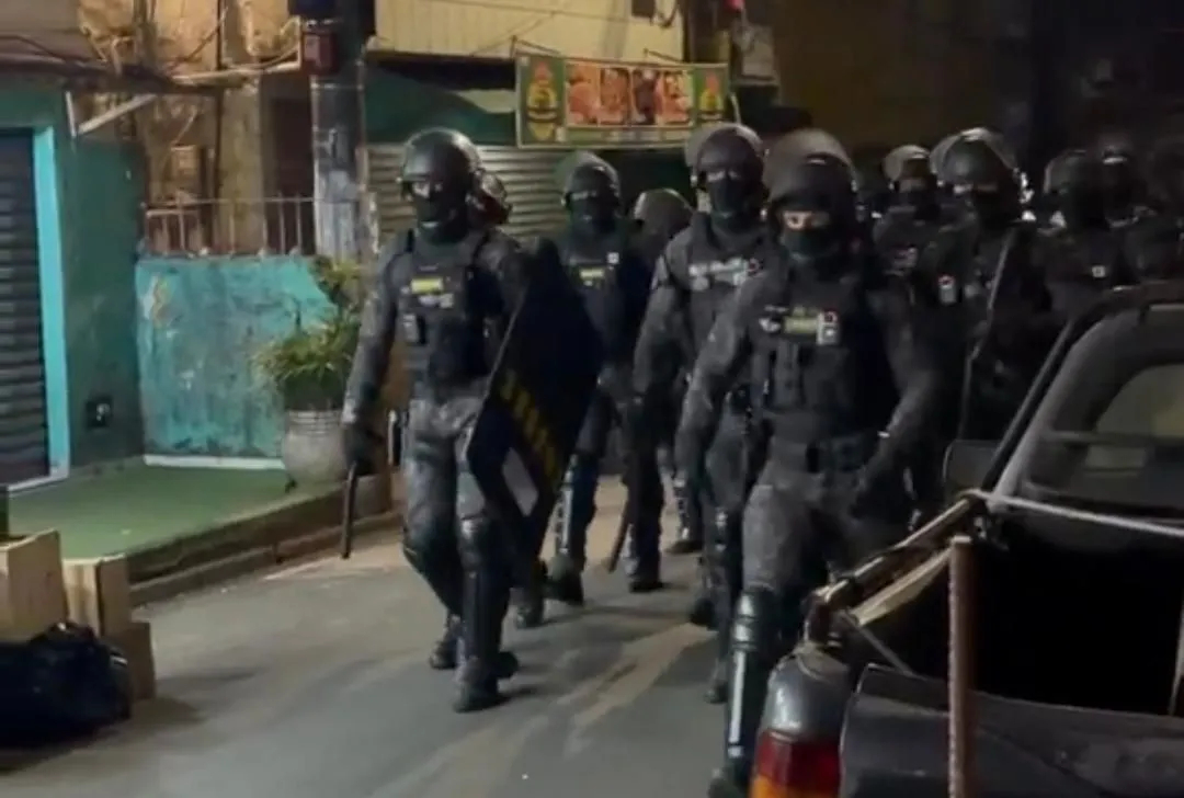 açaõa da pm em paraisopolis