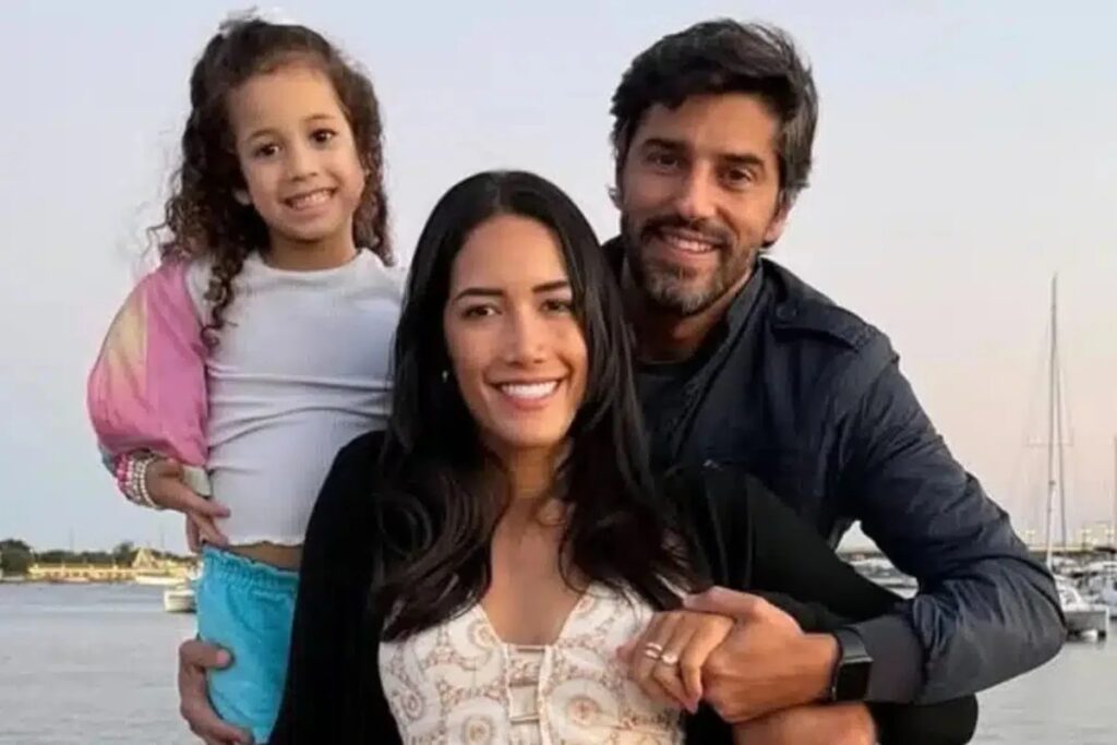 O desentendimento entre Cowboy e Priscilla Monroy teria começado após um atraso para embarque e ganhou novos contornos durante o São João da Thay.