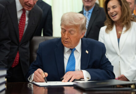 trump lei orçamentária