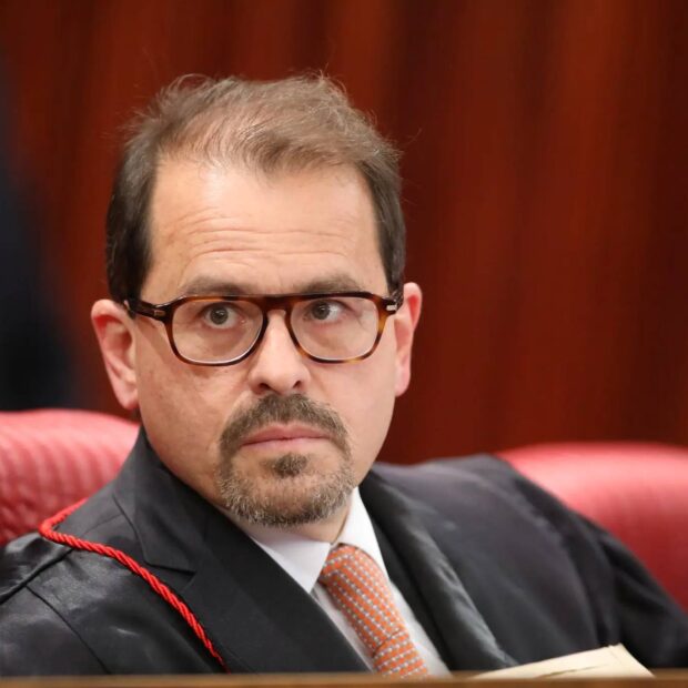 floriano de azevedo marques neto