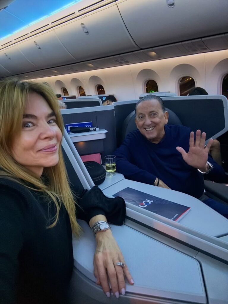 Galvão participa da cerimônia inicial direto de estúdio em Nova York