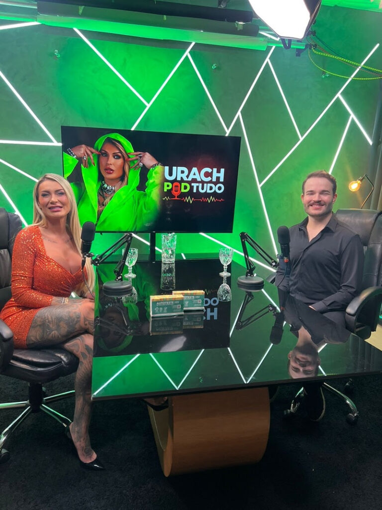 O primeiro episódio do UrachPodTudo transformou uma experiência pessoal de Andressa Urach em uma conversa informativa sobre saúde e prevenção. - Reprodução Instagram