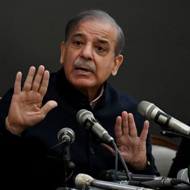 Primeiro-ministro paquistanês, Shehbaz Sharif - Foto: Arif ALi/AFP/Getty Images