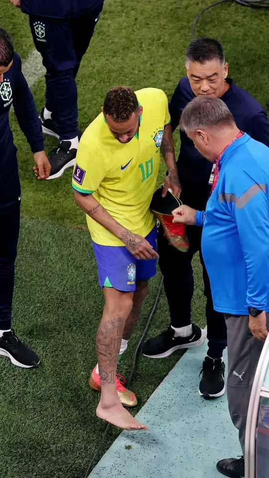 Neymar também virou dúvida para o segundo jogo da Seleção, contra o Haiti, na sexta-feira (19)