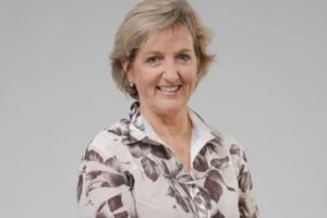 Entre o Holocausto, a imigração e os laços familiares, Cornelia Wendel estreia na literatura com uma história que atravessa gerações. - Reprodução/Divulgação