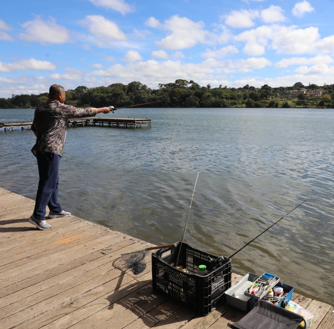 pesca no lago paranoa