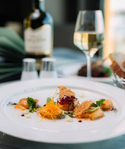 Entre elogios e reclamações, a brasileira Cândida Batista explica por que restaurantes Michelin não seguem a lógica de rodízios e churrascarias.