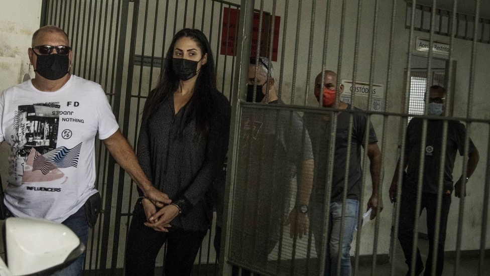 Advogado Hugo Novais diz que Monique passa os dias estudando mais de 20 mil páginas do processo