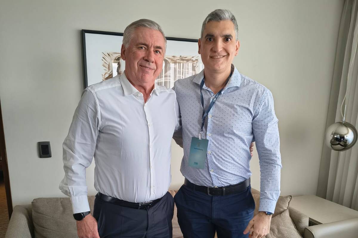 carlo ancelotti e professor portugues